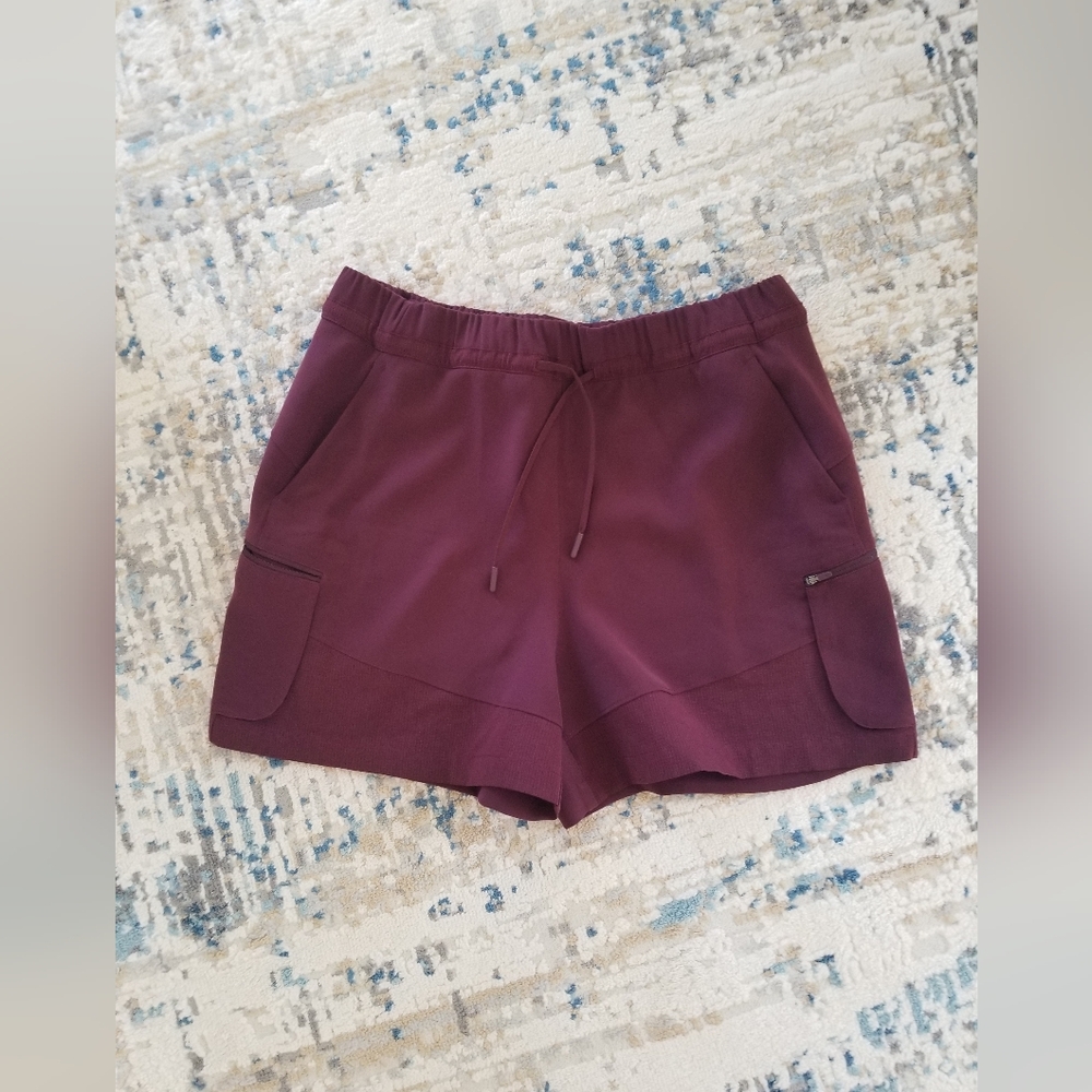 Lululemon Relaxed High-Rise Cargo Short 4.5"Cassis